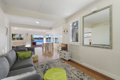 Photo of property in 11 Hope Avenue, Russell, 0202