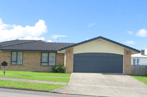 Photo of property in 5 Senator Drive, Manurewa, Auckland, 2105