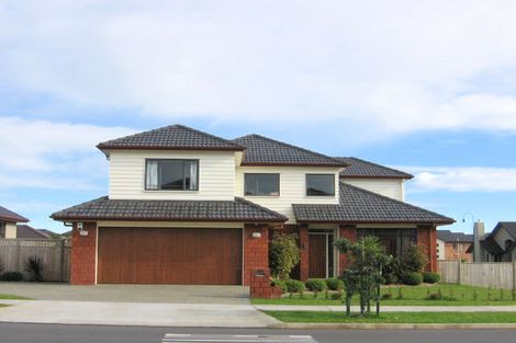 Photo of property in 127 Middlefield Drive, Flat Bush, Auckland, 2016