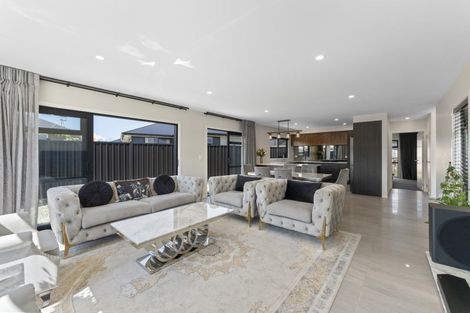 Photo of property in 32 Tawhai Crescent, Wharewaka, Taupo, 3330