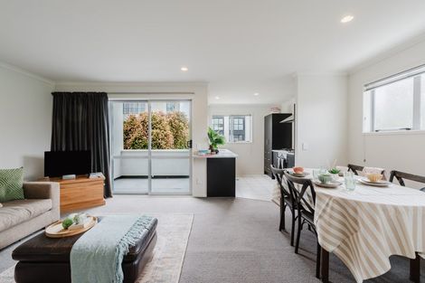 Photo of property in 3a Scotland Place, Hillcrest, Hamilton, 3216