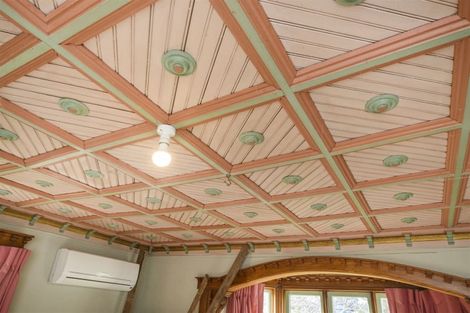 Photo of property in 102 Atawhai Road, Fitzherbert, Palmerston North, 4410