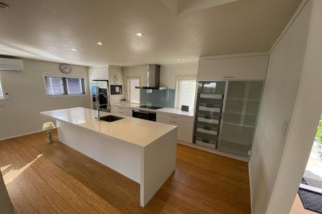 Photo of property in 66 Tauhinu Road, Greenhithe, Auckland, 0632