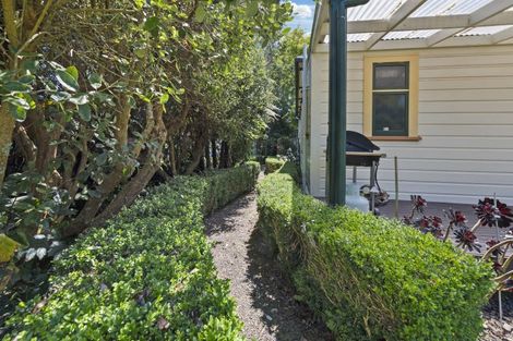 Photo of property in 16 Vance Street, Shannon, 4821