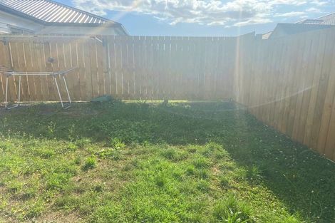 Photo of property in 40 Whareatua Avenue, Takanini, 2112