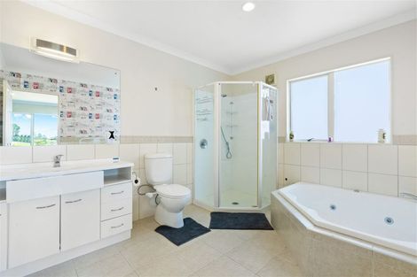 Photo of property in 1177 Whangaparaoa Road, Gulf Harbour, Whangaparaoa, 0930