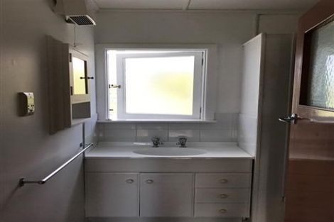 Photo of property in 1105 Cunningham Crescent, Mayfair, Hastings, 4122