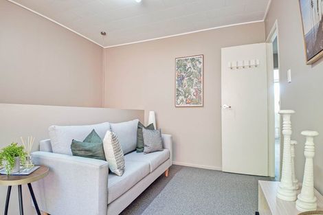 Photo of property in 22b Hillside Drive, Maoribank, Upper Hutt, 5018