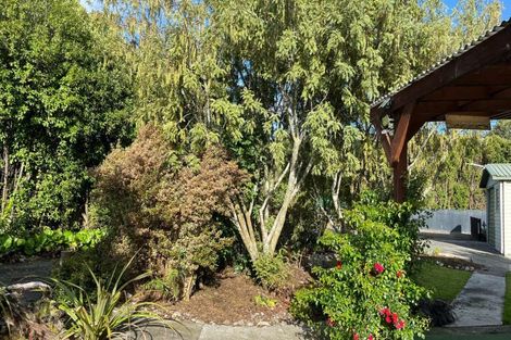 Photo of property in 19 Scott Street, Tuatapere, 9620