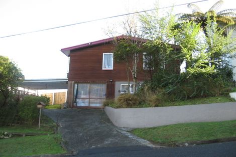 Photo of property in 19 Manor Drive, Stokes Valley, Lower Hutt, 5019