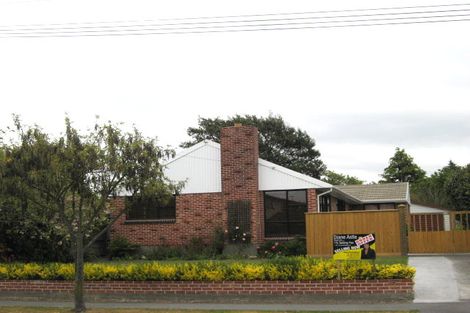 Photo of property in 29 Sevenoaks Drive, Bryndwr, Christchurch, 8053