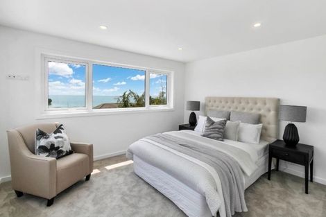 Photo of property in 19 Scarboro Terrace, Murrays Bay, Auckland, 0630