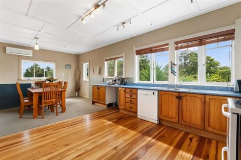 Photo of property in 25 Athenree Road, Athenree, Katikati, 3177