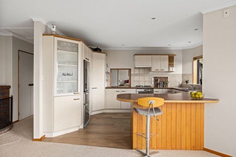 Photo of property in 12 Bayvista Close, Welcome Bay, Tauranga, 3112