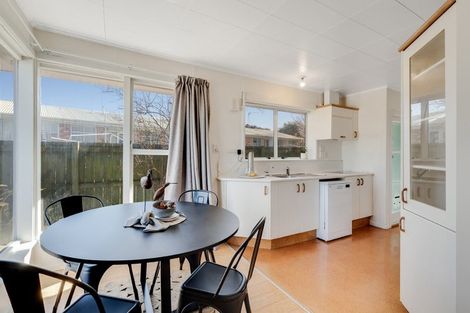 Photo of property in 10 Kowhai Street, Hamilton Lake, Hamilton, 3204