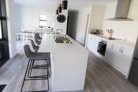 Photo of property in 90 Pakanga Grove, Pyes Pa, Tauranga, 3112