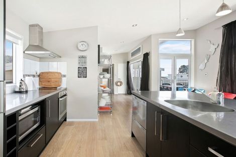 Photo of property in 12 Ocean View Road, Waihi Beach, 3611