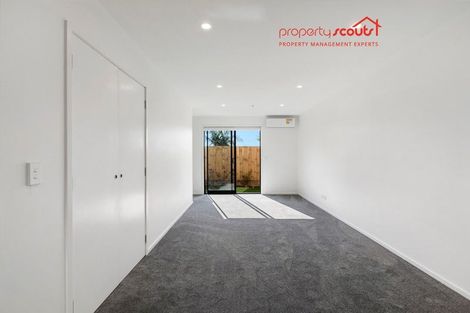 Photo of property in 1/80 Awaroa Road, Sunnyvale, Auckland, 0612