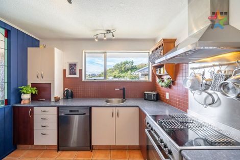 Photo of property in 22 Invercargill Drive, Kelson, Lower Hutt, 5010