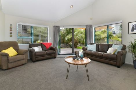Photo of property in 12 Ascot Way, Orewa, 0931