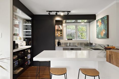 Photo of property in 96 Sidlaw Street, Strathmore Park, Wellington, 6022