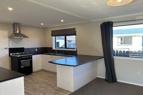 Photo of property in 61a Park Street, Winton, 9720