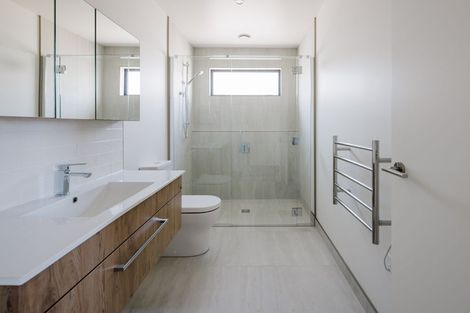 Photo of property in 12 Evergreen Parade, Rosehill, Papakura, 2113