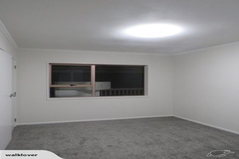 Photo of property in 93 Chelsea View Drive, Chatswood, Auckland, 0626