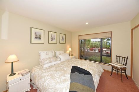 Photo of property in 16 Claverley Gardens, Avonhead, Christchurch, 8042