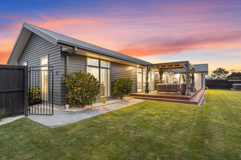 Photo of property in 21 Flaxon Place, Burwood, Christchurch, 8083