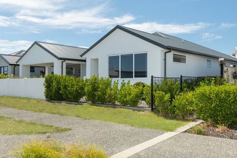 Photo of property in 63 The Boulevard, Papamoa Beach, Papamoa, 3118