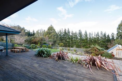 Photo of property in 92 Pacific Drive, Fitzherbert, Palmerston North, 4410