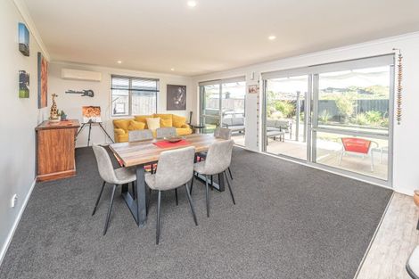 Photo of property in 55 Magnolia Crescent, Tawhero, Whanganui, 4501