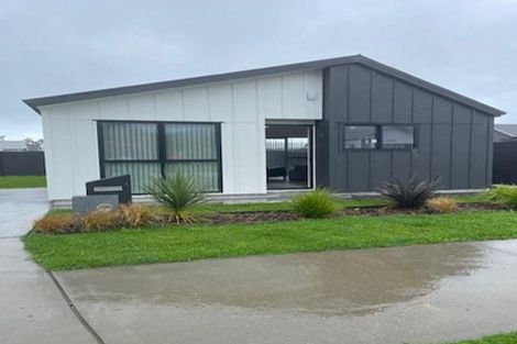 Photo of property in 21 Mataikokako Loop, Kawakawa Bay, 2585