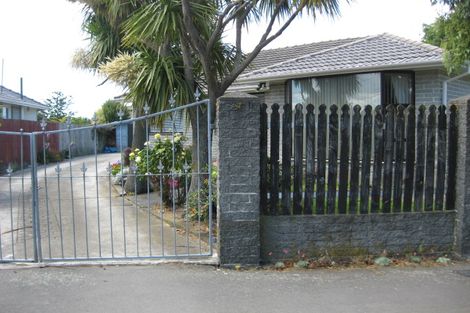 Photo of property in 270 Lake Terrace Road, Shirley, Christchurch, 8061