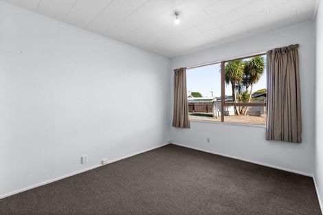 Photo of property in 41 Wynyard Crescent, Tamatea, Napier, 4112