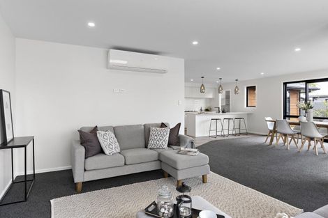 Photo of property in 7 Chisholm Place, Carterton, 5713