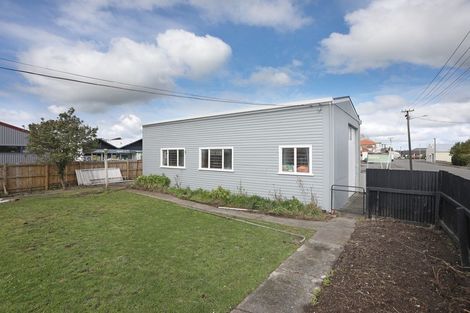 Photo of property in 11 Follett Street, Marton, 4710