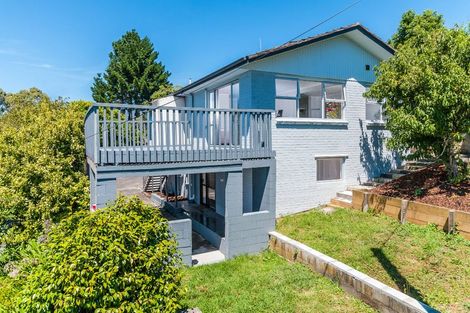 Photo of property in 1/609 Glenfield Road, Totara Vale, Auckland, 0629