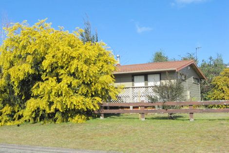Photo of property in 4 Oruatua Avenue, Tauranga Taupo, Turangi, 3382