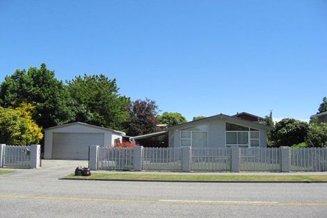 Photo of property in 285 Avonhead Road, Avonhead, Christchurch, 8042