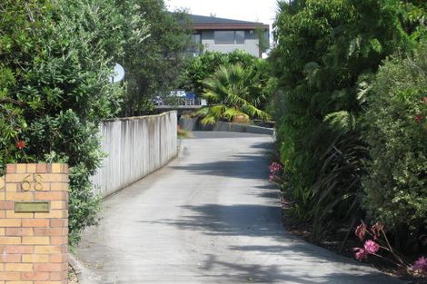 Photo of property in 68a Cliff View Drive, Green Bay, Auckland, 0604