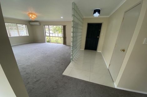 Photo of property in 7 Bibury Avenue, Henderson, Auckland, 0612