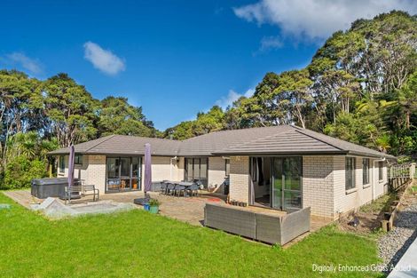 Photo of property in 296 Forest Hill Road, Waiatarua, Auckland, 0612