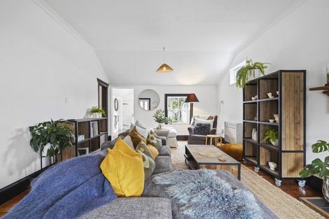 Photo of property in 21 Bethune Street, Featherston, 5710