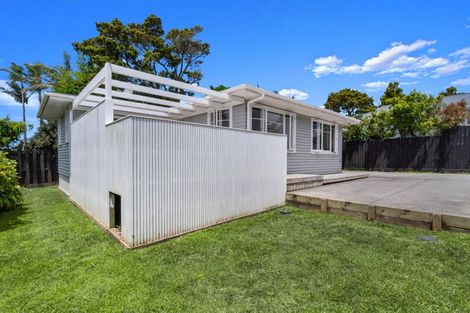 Photo of property in 16a Fairfax Avenue, Northcote, Auckland, 0627