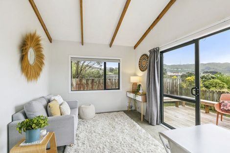 Photo of property in 8a Tarawera Road, Johnsonville, Wellington, 6037