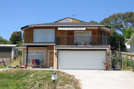 Photo of property in 85 Dundale Avenue, Blockhouse Bay, Auckland, 0600