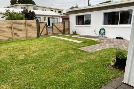 Photo of property in 48b Pitcairn Street, Oakura, 4314