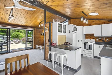 Photo of property in 222 Main Road South, Raumati South, Paraparaumu, 5032